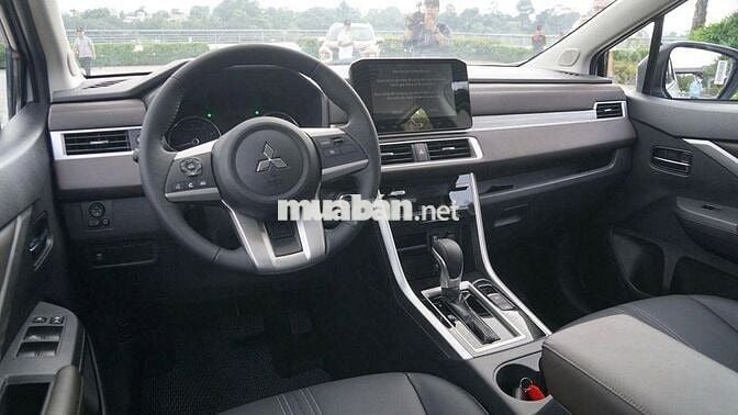 Mitsubishi Xpander Cross 2024  - 4388 km
