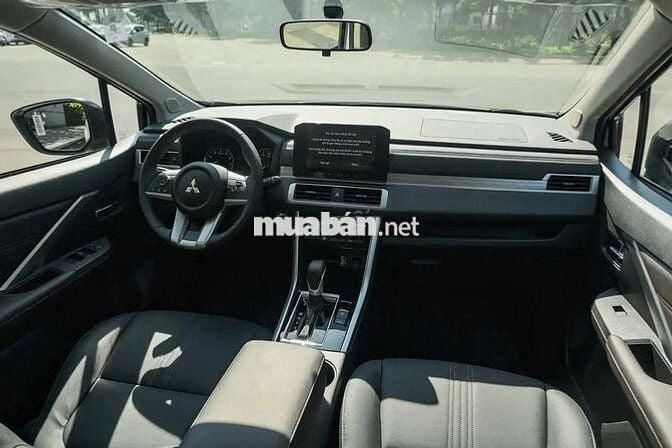 Mitsubishi Xpander Cross 2024  - 4388 km