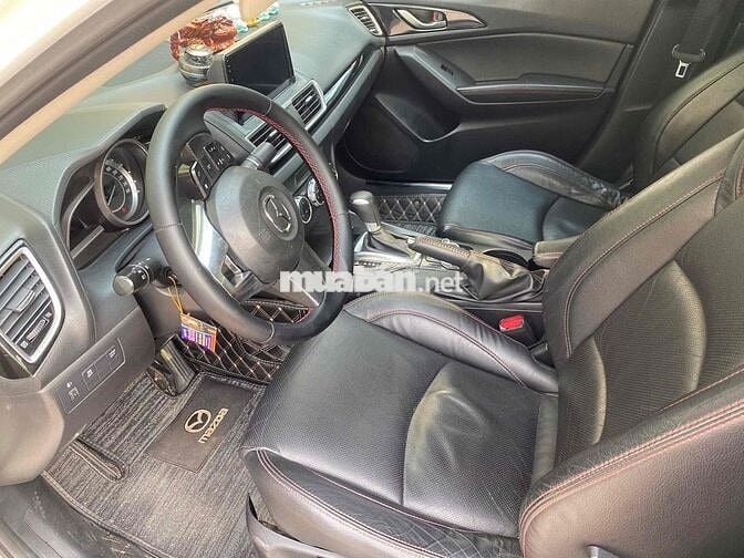 Mazda 3 2017 1.5 AT Sedan - 88000 km