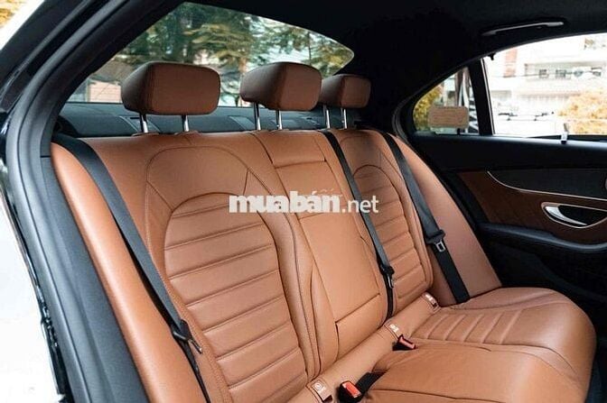 LONG ANH AUTO về MERCEDES C300 AMG sx2019 giá tốt