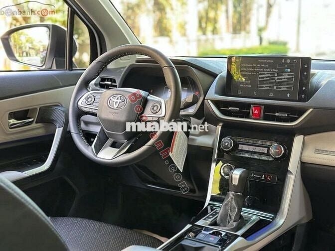 Toyota Veloz Cross Top 1.5 CVT 2025 - 562 Triệu