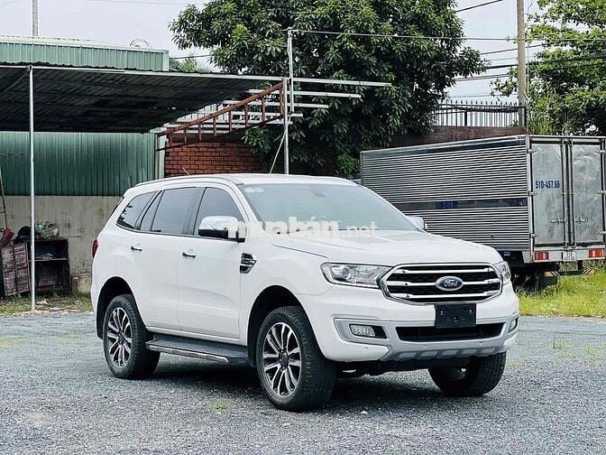 GĐ BÁN ĐỔI XE, EVEREST TITANIUM 1 CẦU 2019