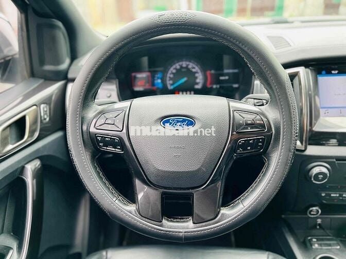 GĐ BÁN ĐỔI XE, EVEREST TITANIUM 1 CẦU 2019