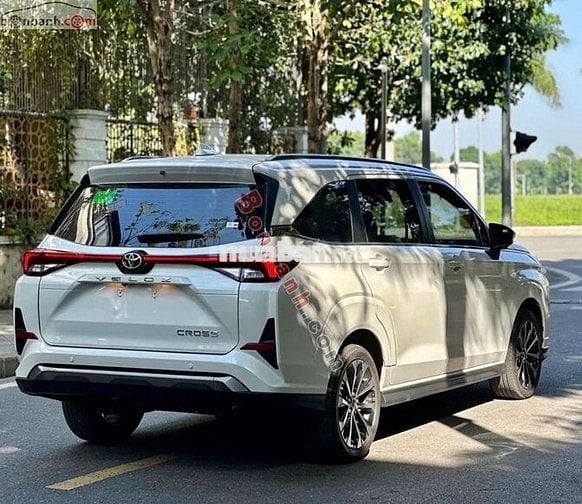 Toyota Veloz Cross Top 1.5 CVT 2025 - 562 Triệu