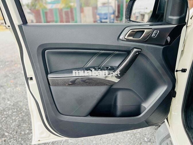 GĐ BÁN ĐỔI XE, EVEREST TITANIUM 1 CẦU 2019