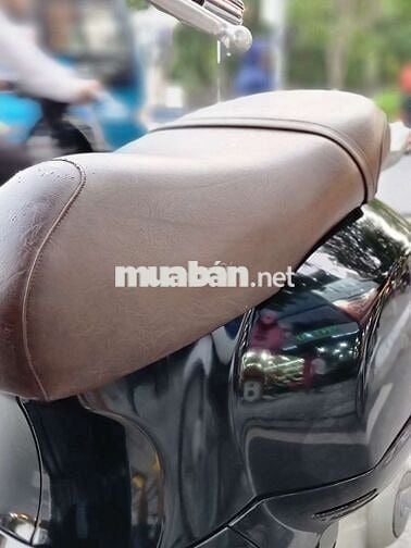 Tứ quý 1111: Vespa GT