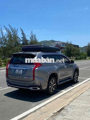 Mitsubishi PajeroSport 2019 máy dầu tự động.