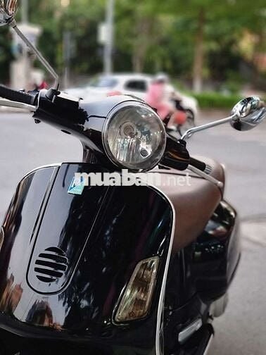 Tứ quý 1111: Vespa GT