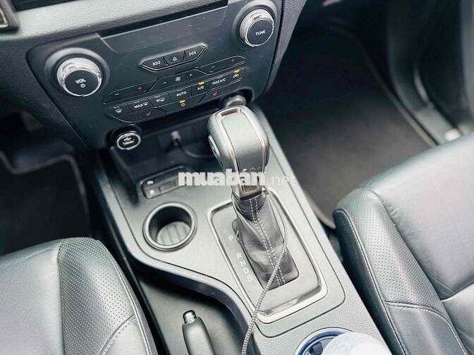 GĐ BÁN ĐỔI XE, EVEREST TITANIUM 1 CẦU 2019