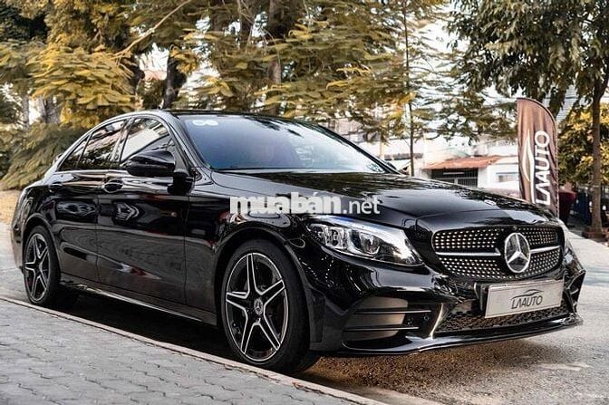 LONG ANH AUTO về MERCEDES C300 AMG sx2019 giá tốt