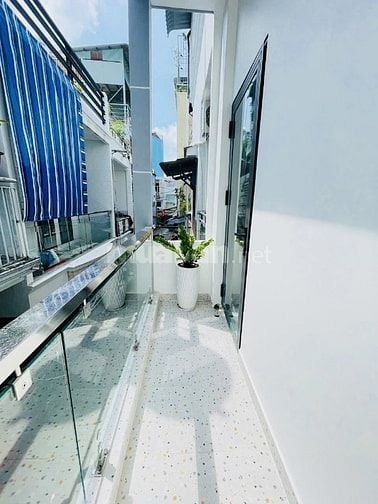 Hẻm 4M, Âu Dương Lân Q8, 3PN, Mới ở ngay, Nhỉnh 3 tỷ
