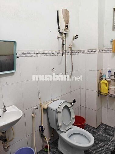 Cho thuê nhà ở ĐC: 74/1C Nguyễn Quý Anh, P. Tân Sơn Nhì, Q.Tân Phú