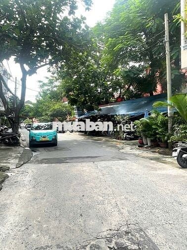 Cho Thuê Nhà Đường Nguyễn Ngọc Lộc, Quận 10 ( Cho Làm CHDV - Cải Tạo )