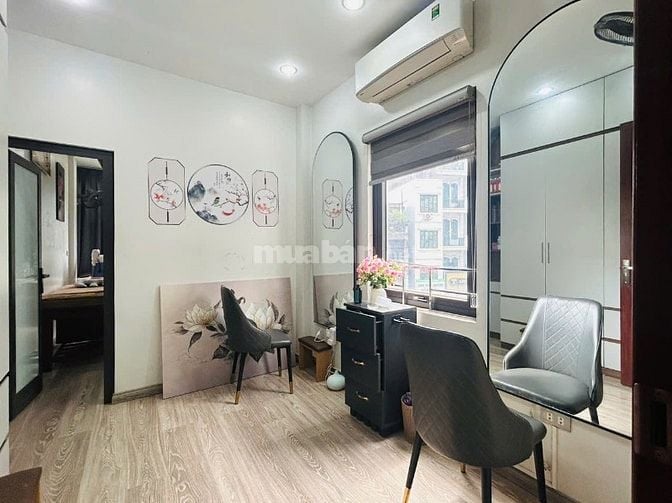 Tôi cần bán nhà Số 6+8 Phố Bạch Mai - DT 69M - MT 5,8M - 32,6 TỶ