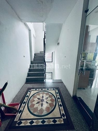 Chính Chủ Cho Thuê Căn Hộ Khép Kín Số 30 Mặt Phố Trần Quang Diệu.