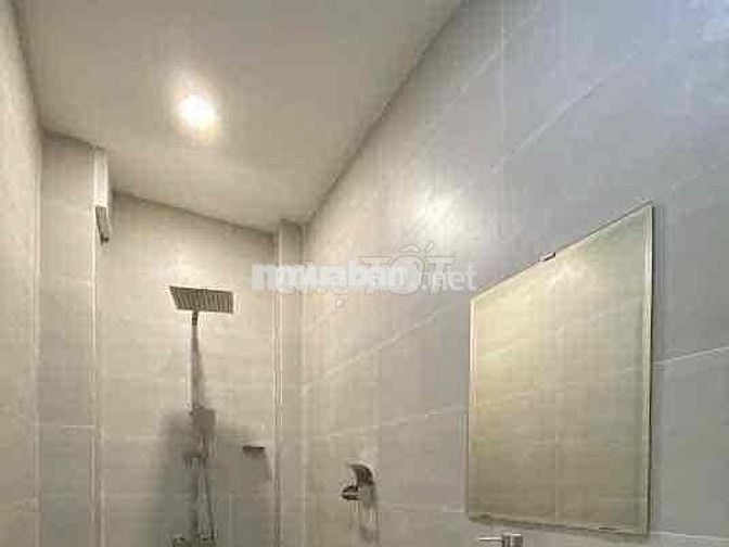 CĂN HỘ Q1_RỘNG RÃI_THOÁNG MÁT_SẠCH SẼ_CỬA SỔ LỚN_ÁNH SÁNG TỐT_