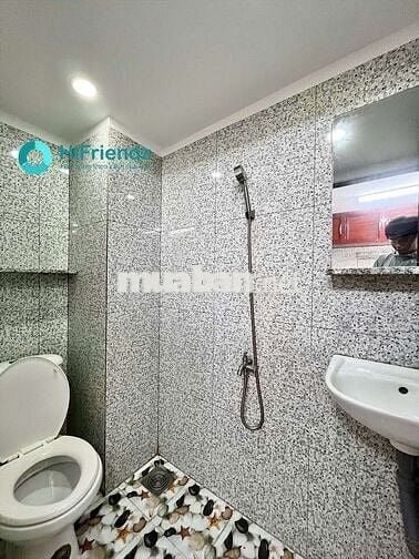 DUPLEX BAN CÔNG MỚI GẦN ĐH NGUYỄN TẤT THÀNH