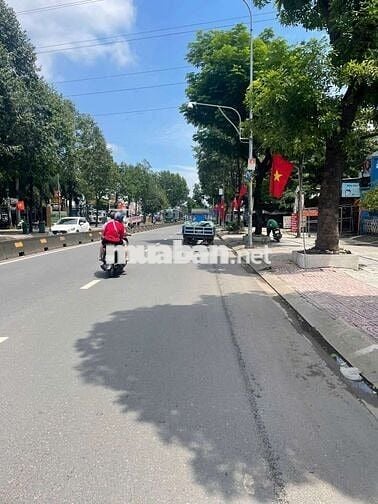 Bán Gấp,Khu dân cư Vip đường CONTAINER vuông 2 lô liền kề.