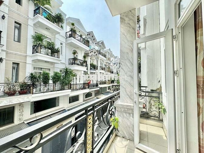 BAN CÔNG FULL NỘI THẤT MỚI 100%_Phạm Văn Chiêu P13 GV_KHU BIỆT THỰ