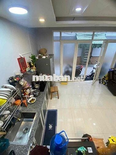 CHO THUÊ NHÀ 4 TẦNG. GẦN BV UNG BƯỚU - CHỢ BÀ CHIỂU. NHÀ MỚI XÂY