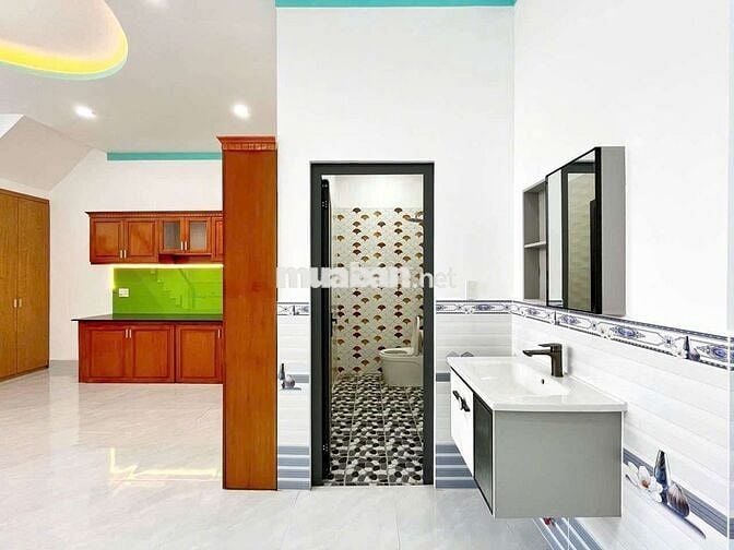 Bán NHÀ  sổ hồng riêng giáp ranh thành phố Hồ Chí Minh