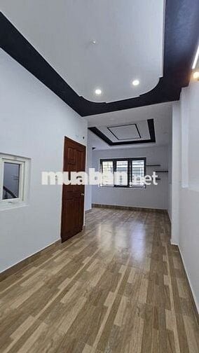 C.THUÊ NHÀ TRỐNG MỚI ĐẸP Y HÌNH 9982/1a Quang Trung