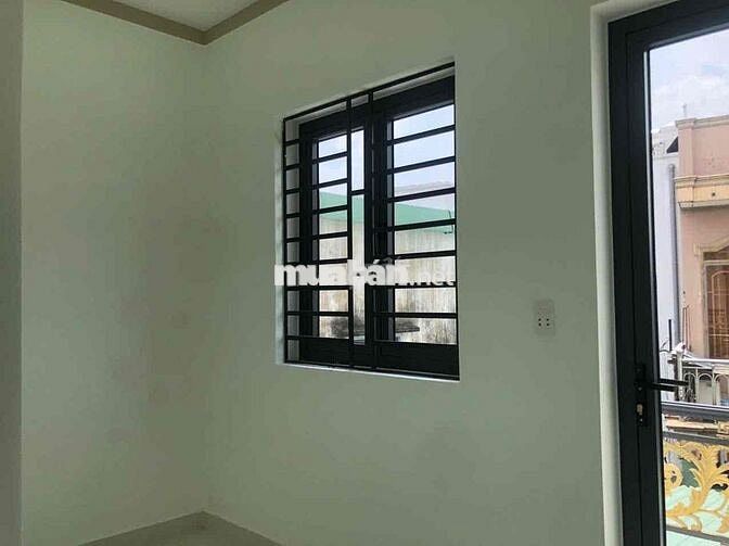 BÁN NHÀ MỚI XÂY GẦN CHỢ ĐỒN - CÁCH ĐƯỜNG BÙI HỮU NGHĨA 50m