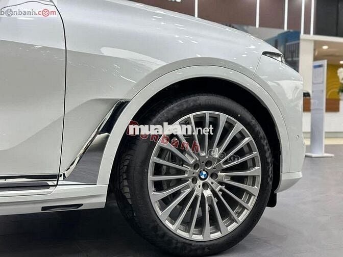 BMWX7 xDrive40i