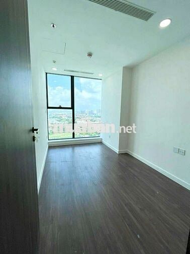 Cho thuê sunshine sky city 4PN3WC 1 Kho - 132m - NTCB - giá 22TR/ th