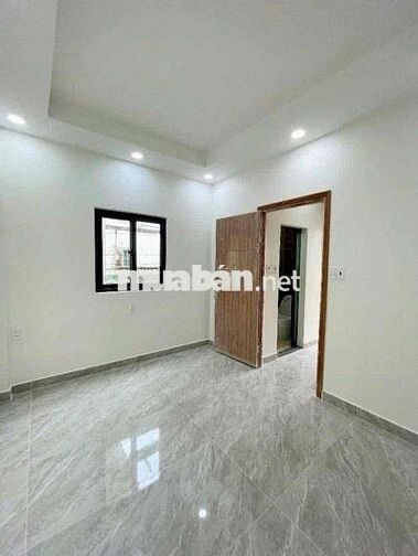 Cho thuê nhà mới - 3 tầng - Ngnag 4 dài 10 - ĐVB Quận 4.