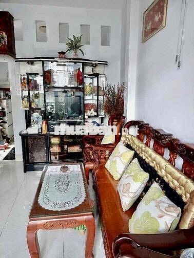 Nhỉnh 6 tỷ Nhà căn góc 75m2 (3,5mx19m) nở hậu, có dòng tiền