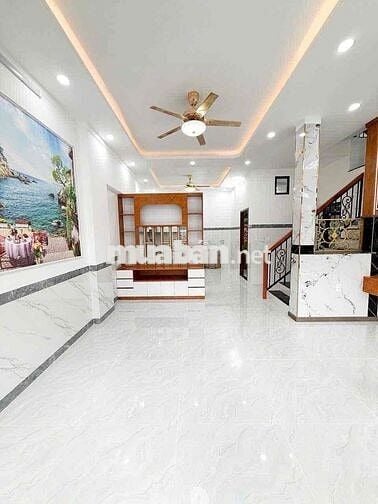 BÁN NHÀ 1 LẦU 1 TRỆT - NGAY CHỢ TÂN VẠN