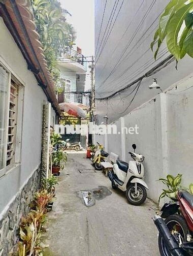 Nhỉnh 6 tỷ Nhà căn góc 75m2 (3,5mx19m) nở hậu, có dòng tiền