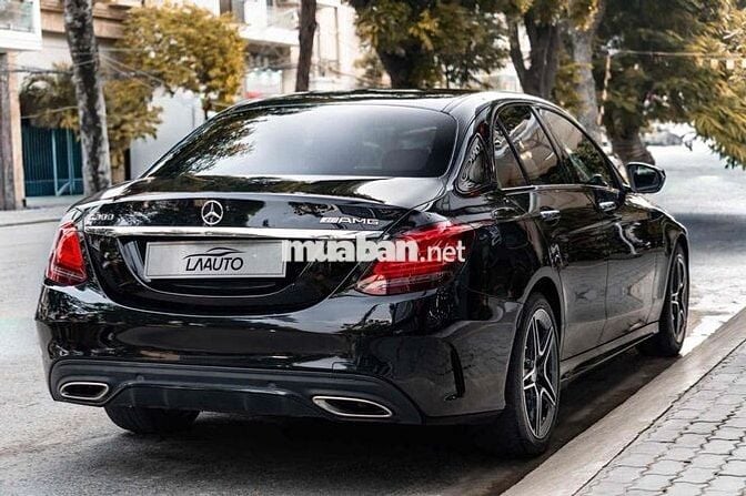 Mercedes c300 AMG đklđ 2020- Trả trước 300Tr