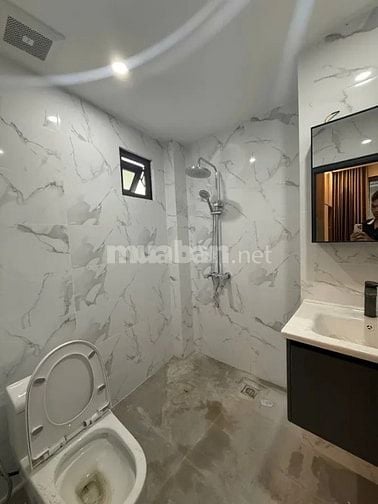 Bán Nhanh Nhà Phố Yên Hoà,  thang máy, 35m, 7 tầng, 5m MT, Nhỉnh 11 tỷ