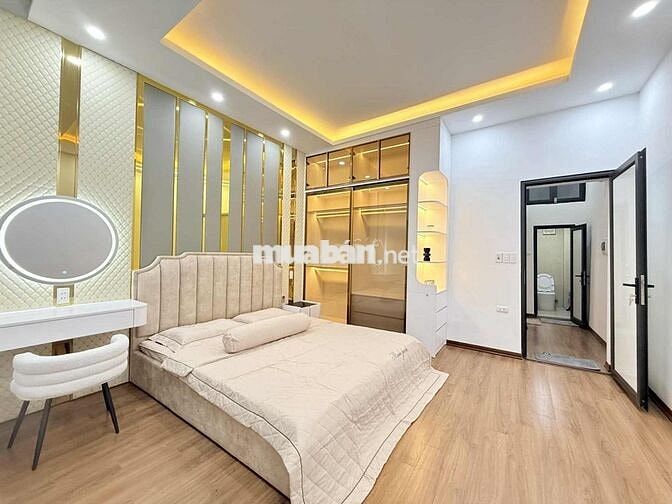 Kinh doanh sầm uất Phố Kim Ngưu - DT 42m Sổ - Giá chỉ 9đ - Ở quá sướng