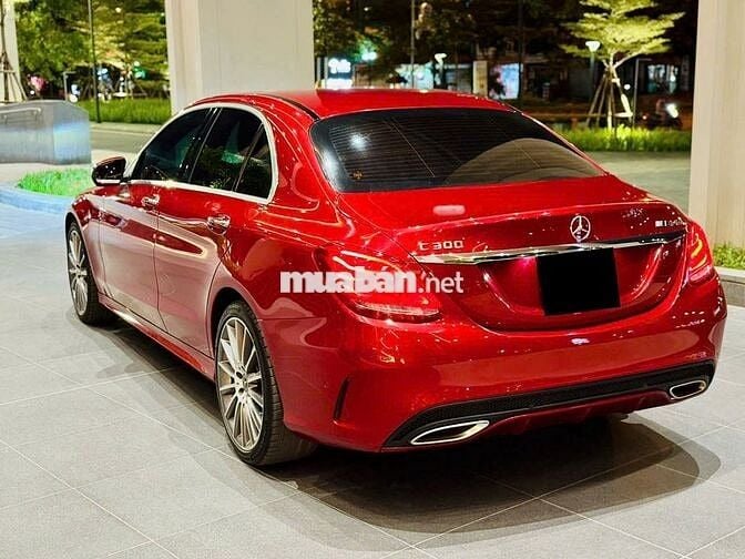 Mercedes Benz C Class 2017 C300 AMG - 60000 km