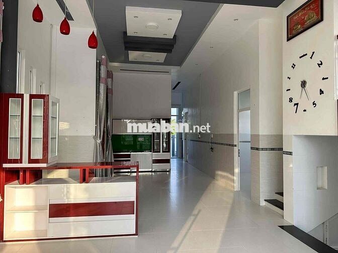 Nhà nguyên căn đẹp — Trung tâm TP Sóc Trăng, 3PN + 3 toilet, mặt tiền
