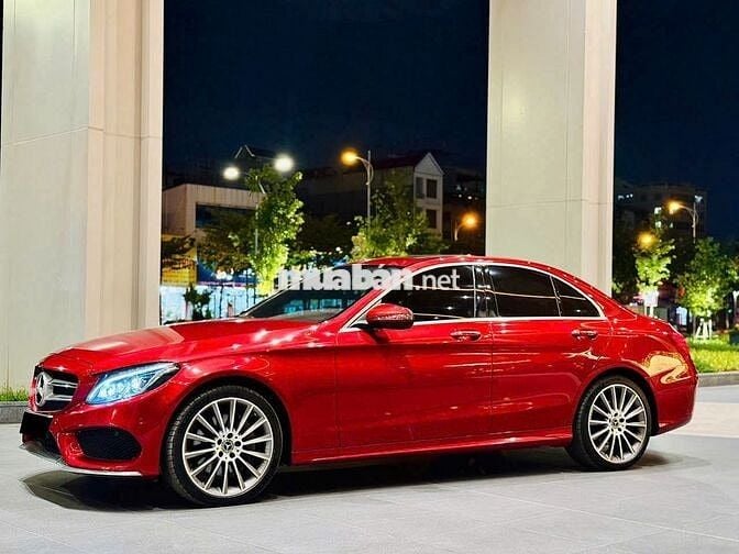Mercedes Benz C Class 2017 C300 AMG - 60000 km