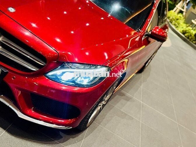 Mercedes Benz C Class 2017 C300 AMG - 60000 km