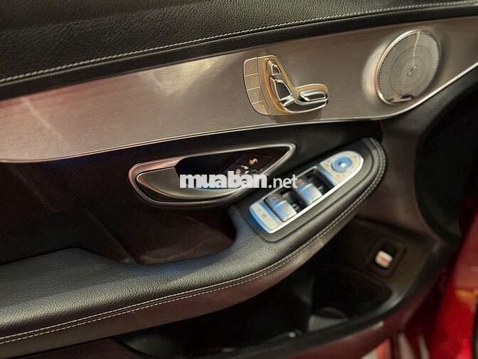 Mercedes Benz C Class 2017 C300 AMG - 60000 km