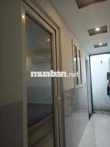Bán Nhà Cấp 4 Gác Lững Đúc 20m. 2 Phòng Ngủ, Đã Hoàn Công Đầy Đủ