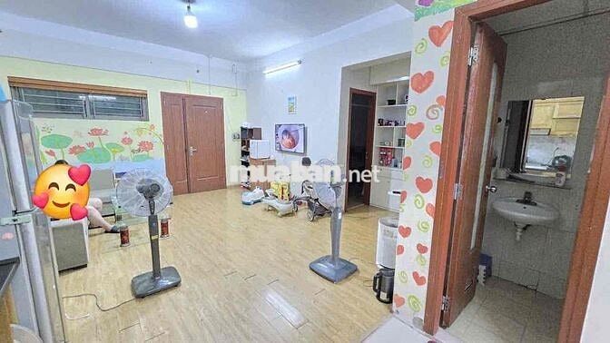 Chính chủ cần bán căn hộ 70m chung cư CT6 Xa La - Hà Đông. 2 ngủ, 2vs.