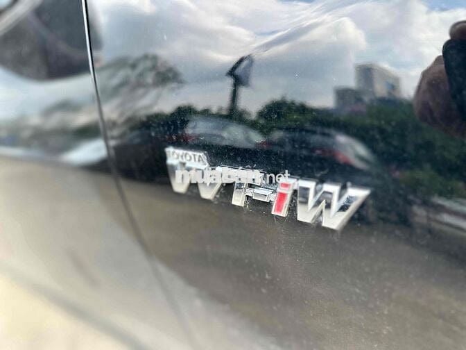 Toyota Camry 2017 2.0E - 5c tự động BH HÃNG