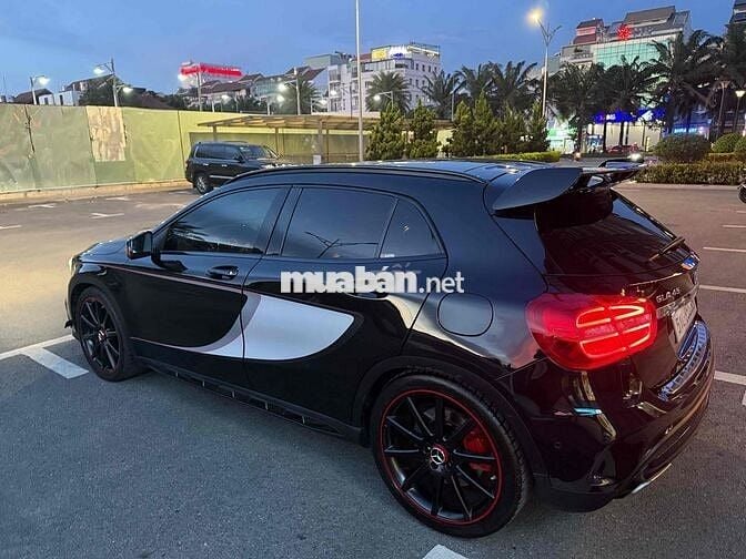 Mercedes Benz GLA45  AMG eiditions one sx 2015