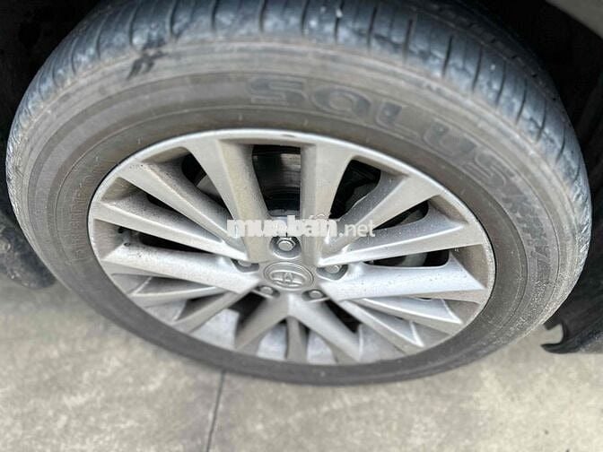 Toyota Camry 2017 2.0E - 5c tự động BH HÃNG