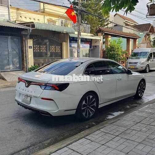 Vinfast Lux A - Bản Premium 2022