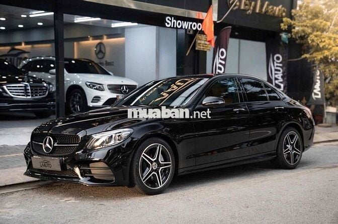 Mercedes C300 AMG Model 2020 - Đen Nâu - 40.000 km