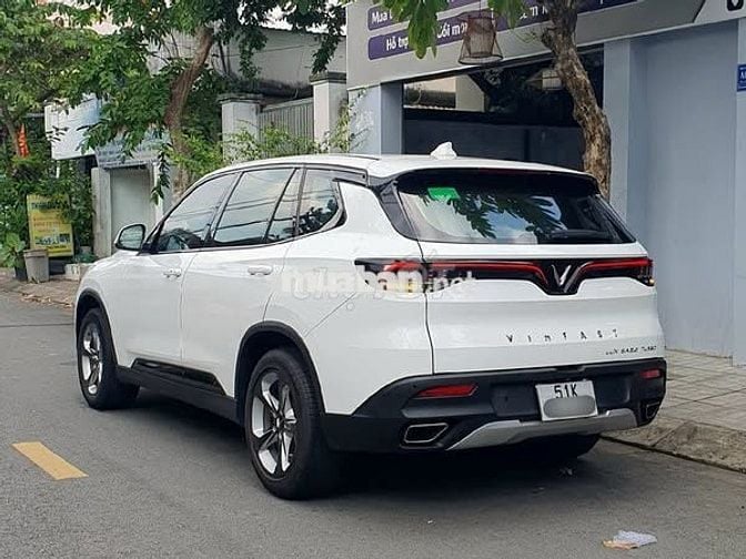Vinfast Lux SA Base 2022