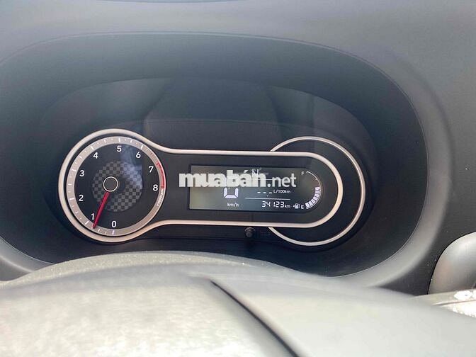 Hyundai Grand i10 2022 1.2 Sedan AT - 35000 km